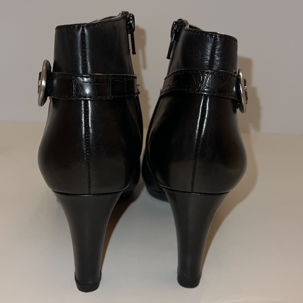 Naturalizer bootie - Picture 5 of 7